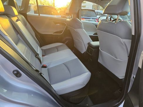 Certified 2022 Toyota RAV4 Limited AWD/4WD image 12