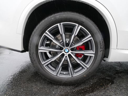 New 2026 BMW X5 sDrive40i w/ M Sport Package image 11