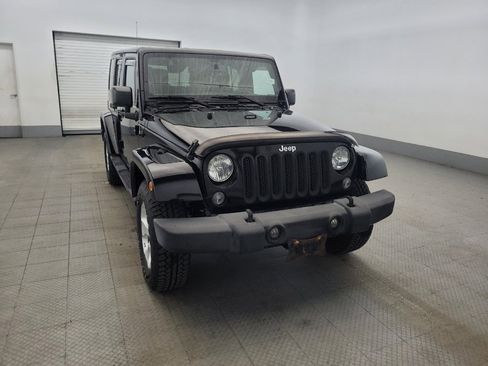 Used 2015 Jeep Wrangler Unlimited Sahara w/ Connectivity Group image 14