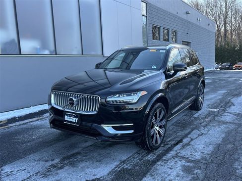 Certified 2024 Volvo XC90 T8 Plus w/ Protection Package image 4