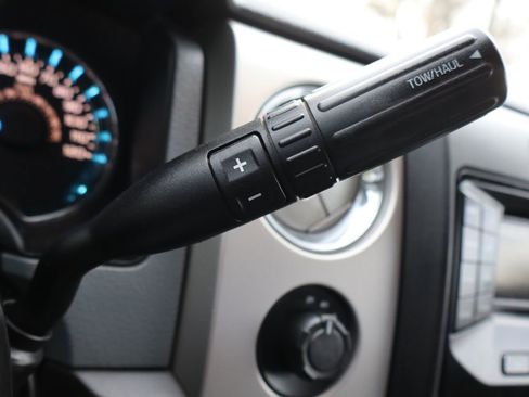 Used 2013 Ford F150 XLT w/ Mid Equipment Group image 32