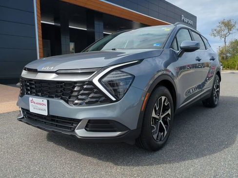 Used 2025 Kia Sportage EX w/ Premium Package image 8