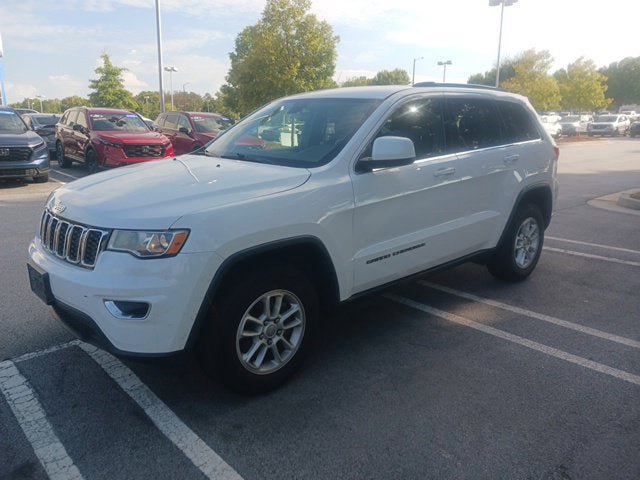 Used 2018 Jeep Grand Cherokee Laredo AWD/4WD image 1