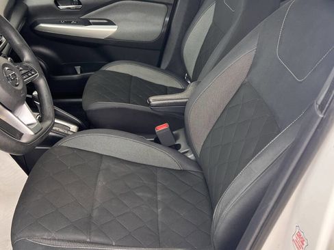 Used 2020 Nissan Kicks SV FWD image 30