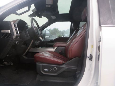Used 2018 Ford F250 Platinum w/ Platinum Ultimate Package AWD/4WD image 13