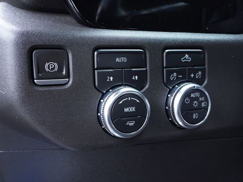 Certified 2022 GMC Sierra 1500 Elevation image 18