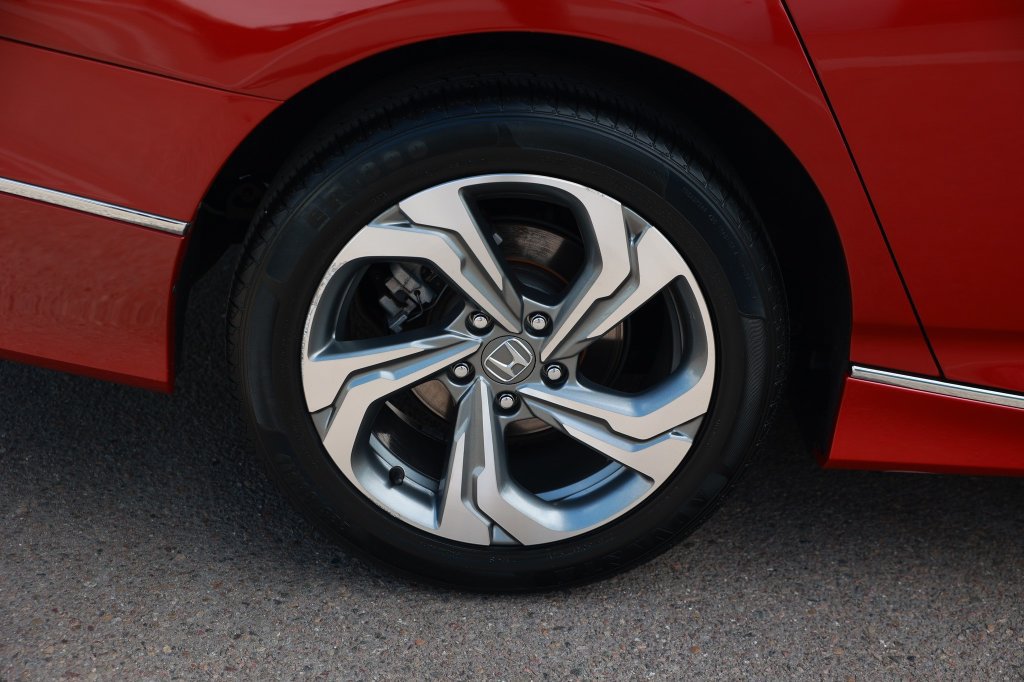 Used 2018 Honda Accord EX-L image 11