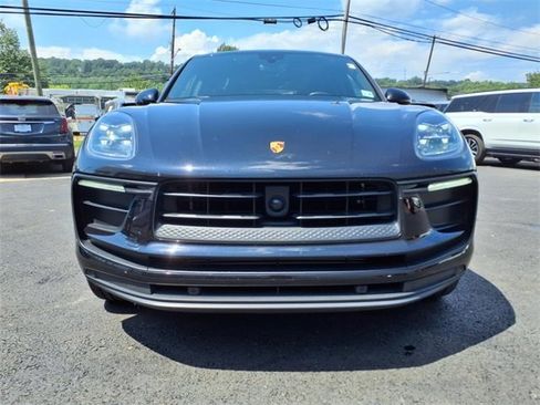 Used 2024 Porsche Macan image 7