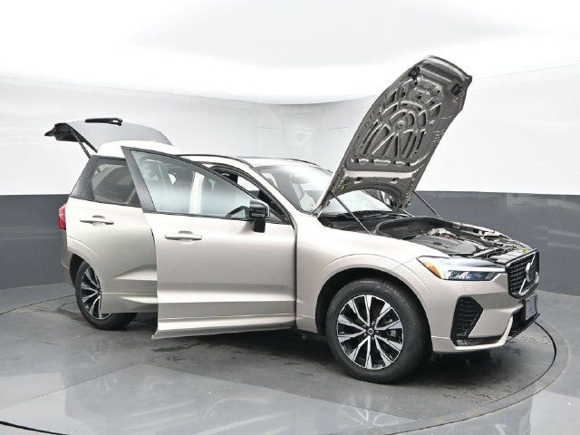 Used 2024 Volvo XC60 B5 Core w/ Climate Package AWD/4WD image 50