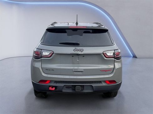 Used 2022 Jeep Compass Trailhawk w/ Trailhawk Elite Group image 4