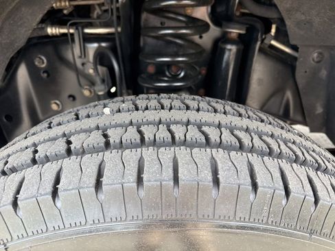 Used 2011 Ford F350 Lariat image 31