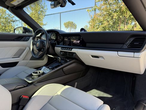 Certified 2024 Porsche 911 Targa 4 GTS image 26