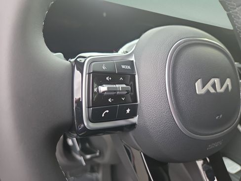 New 2026 Kia Carnival SX FWD image 39