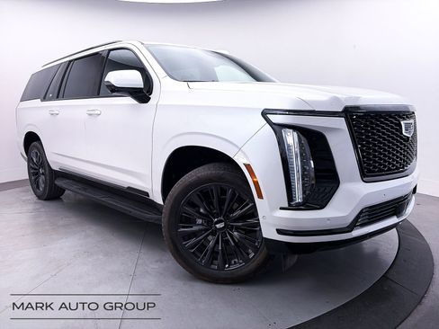 Used 2025 Cadillac Escalade ESV Sport w/ LPO, ONYX Package AWD/4WD image 1