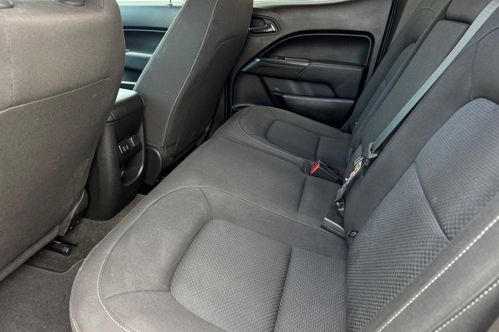 Used 2018 Chevrolet Colorado LT w/ LT Convenience Package RWD image 14