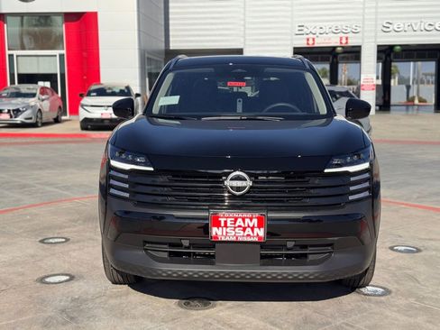 New 2026 Nissan Kicks SV image 3