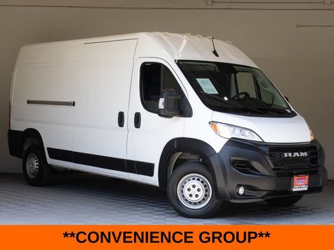 Used 2025 RAM ProMaster 2500 w/ Convenience Group FWD image 2