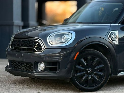Used 2019 MINI Cooper Countryman SE w/ Premium Package image 3