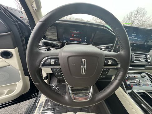 Used 2023 Lincoln Navigator Black Label image 15