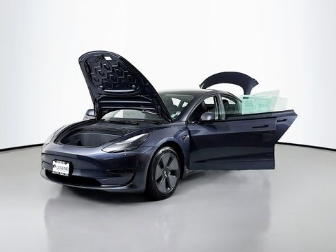Used 2023 Tesla Model 3 Standard Range RWD image 27