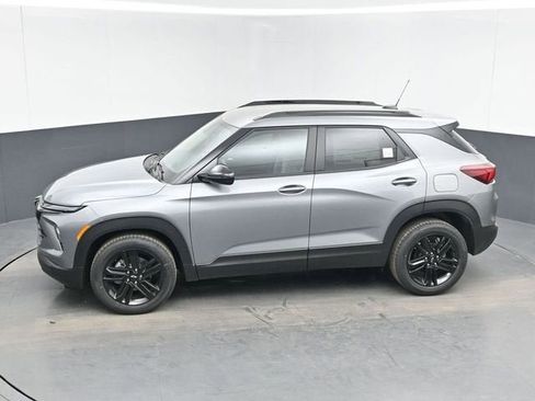 New 2026 Chevrolet TrailBlazer LT w/ Midnight Edition FWD image 33