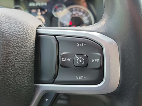 Used 2023 RAM 1500 Big Horn AWD/4WD image 18