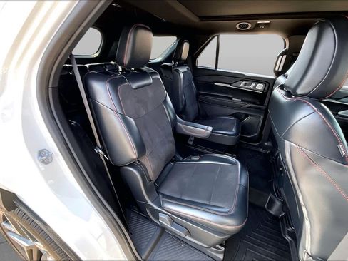 Certified 2025 Ford Explorer ST w/ Sun And Sound Package AWD/4WD image 20