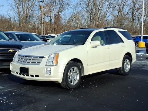 Used 2006 Cadillac SRX w/ Seating Package image 1