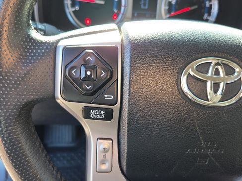 Used 2018 Toyota 4Runner SR5 image 23