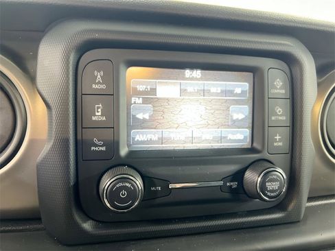 Used 2018 Jeep Wrangler Unlimited Sport S image 13