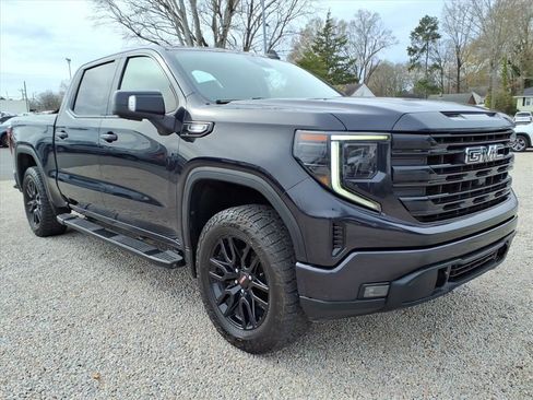 Used 2022 GMC Sierra 1500 Elevation w/ Elevation Premium Package image 1