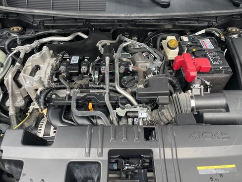 Used 2025 Nissan Kicks SR AWD/4WD image 22