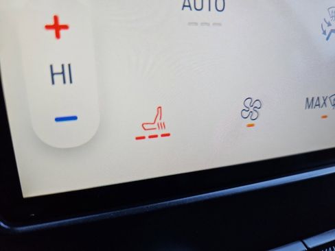 Used 2024 Ford Edge SEL image 20