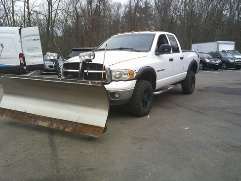 Used 2005 Dodge Ram 3500 Truck SLT w/ Trailer Tow Group image 1