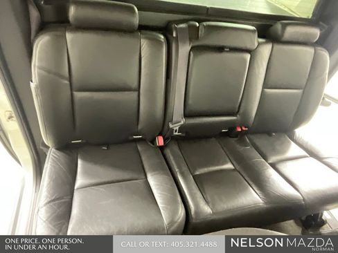Used 2011 Cadillac Escalade EXT Luxury AWD/4WD image 29