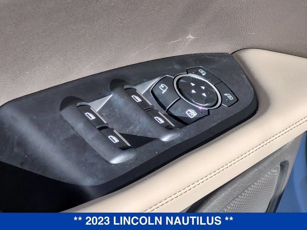 Used 2023 Lincoln Nautilus Reserve w/ Cargo Utility Package AWD/4WD image 12