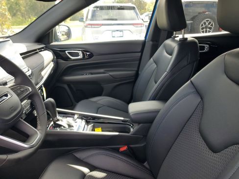New 2026 Jeep Compass Latitude AWD/4WD image 9