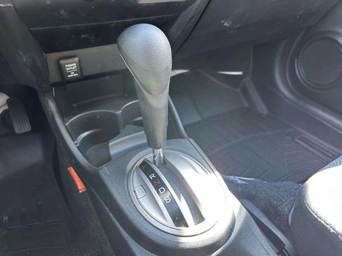 Used 2010 Honda Fit Sport image 29