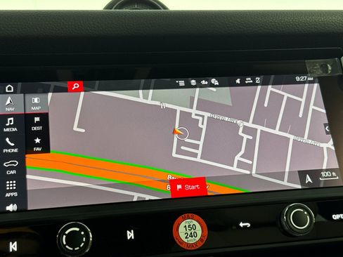 New 2026 Porsche Macan image 22