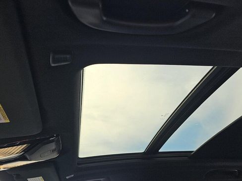 Used 2023 BMW X5 xDrive40i w/ Premium Essential Package image 12