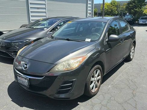 Used 2010 MAZDA MAZDA3 i Touring FWD image 2