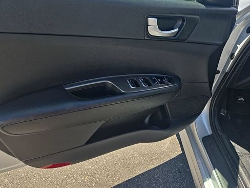 Used 2019 Kia Optima LX FWD image 9