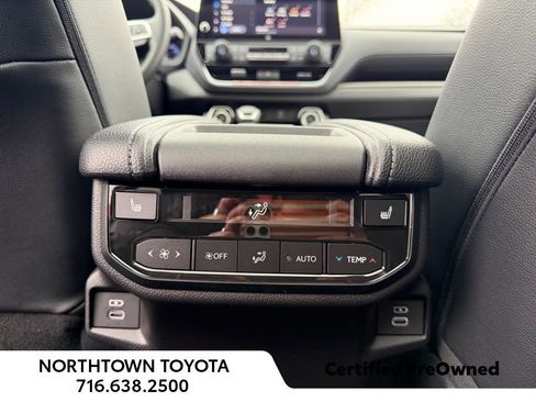 Used 2026 Toyota Grand Highlander AWD image 17