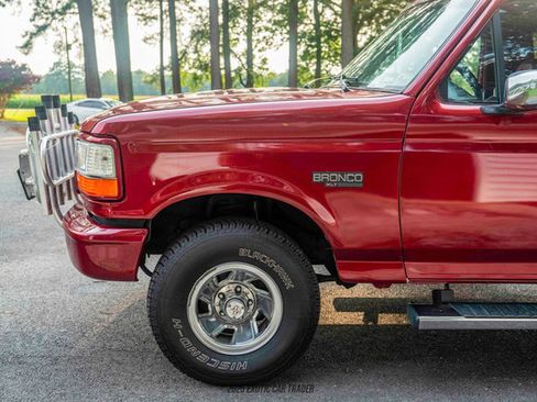 Used 1995 Ford Bronco XLT image 4