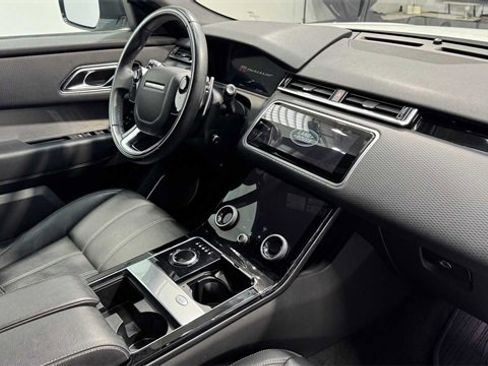 Used 2019 Land Rover Range Rover Velar R-Dynamic SE image 12