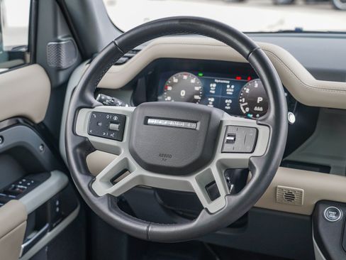 Used 2024 Land Rover Defender 110 S image 16