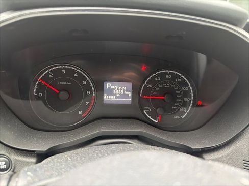 Used 2019 Subaru Crosstrek 2.0i image 10