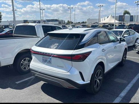 Used 2024 Lexus RX 350 FWD w/ Technology Package image 2