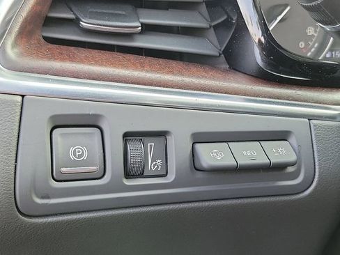 Used 2025 Cadillac XT5 Premium Luxury w/ Technology Package image 16