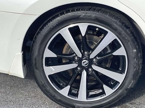 Used 2018 Nissan Altima 2.5 SR image 11